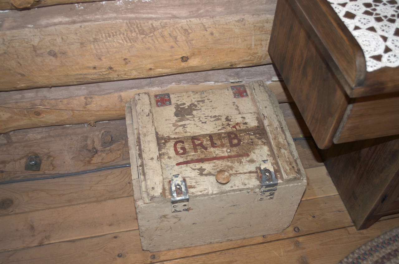 detail Jens Nielson Cabin